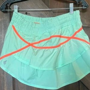 Lululemon running/tennis skirt - Seawheeze 2012 Sz - 8